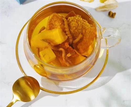 冬蟲夏草營養酒的制作方法 冬蟲夏草怎么泡酒？