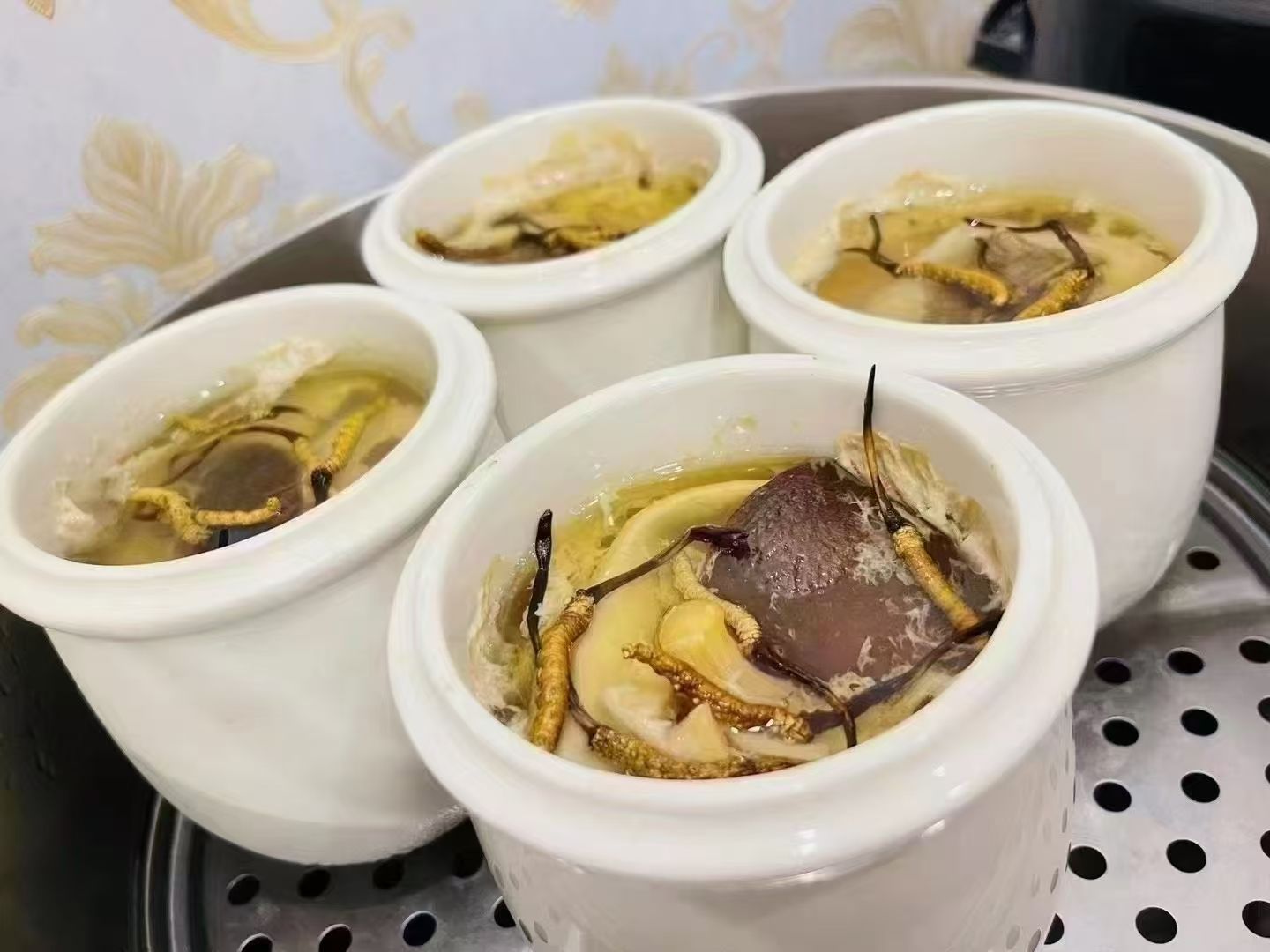 冬蟲夏草燉什么最好?5種黃金搭配讓滋補效果翻倍