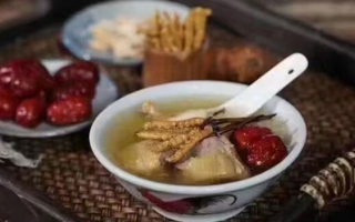 冬蟲夏草燉鮮筍：鮮香滋補的養生佳肴