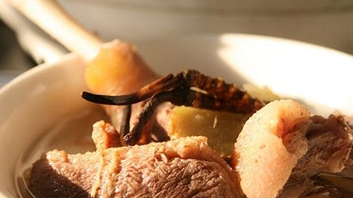 怎么燉冬蟲夏草湯好喝？掌握 3 個關鍵，湯鮮營養不浪費